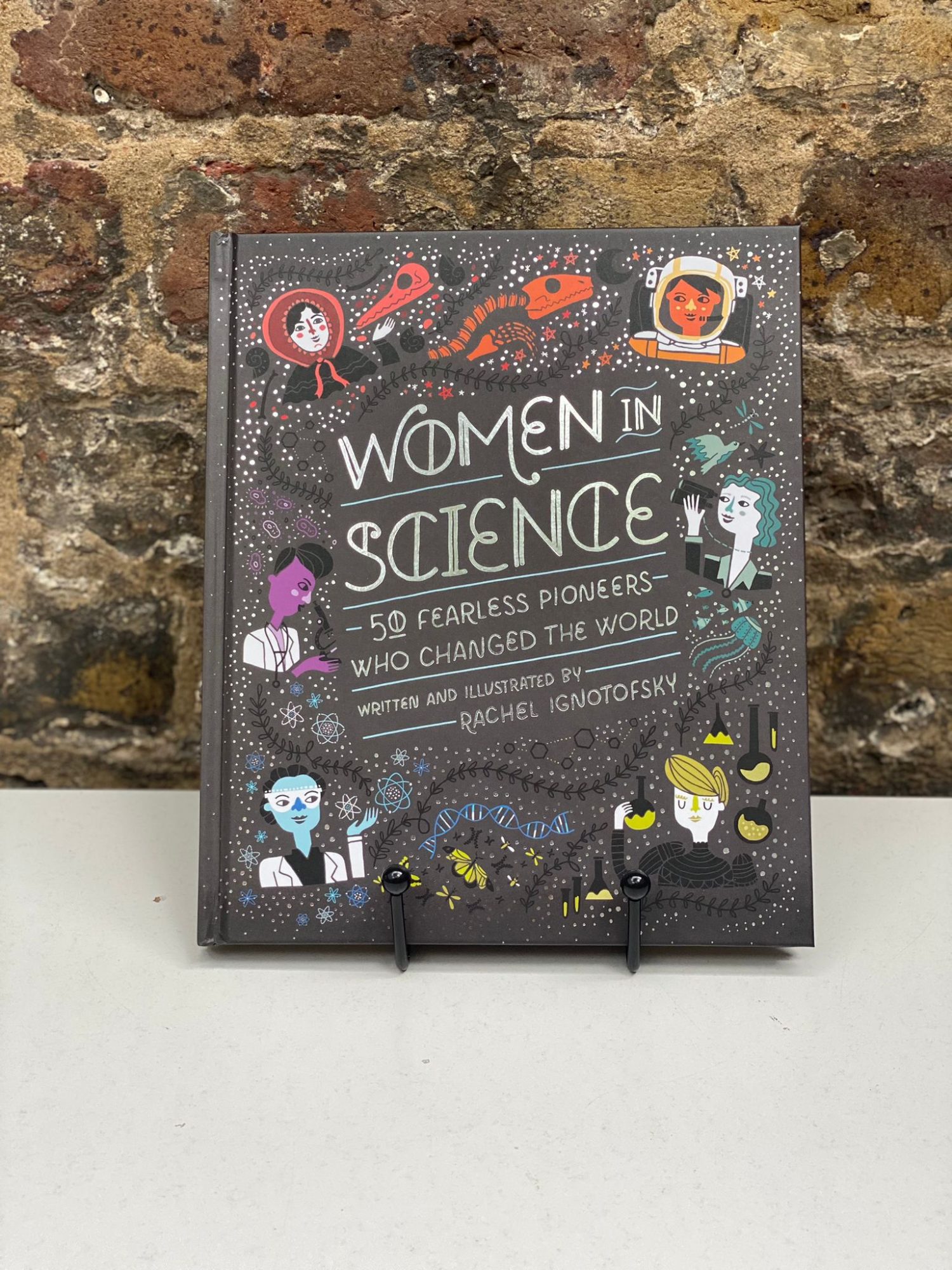 Women In Science: 50 Fearless Pioneers Who Changed the World